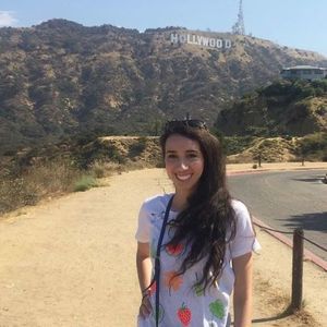 Meet your Posher, Mona